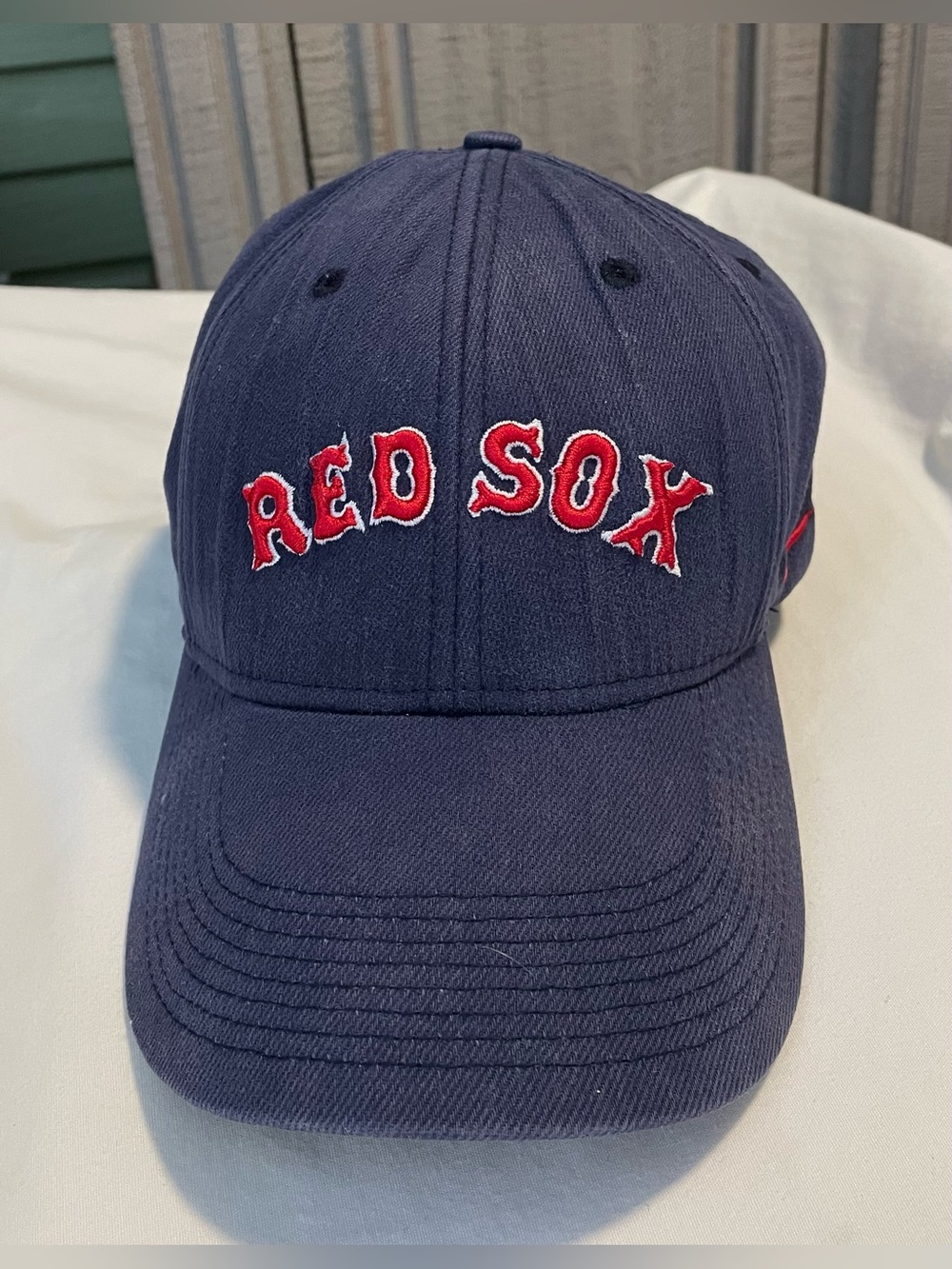 *RARE**VINTAGE* Boston Red Sox Nike Team Hat/Cap-Official MLB Merchandise- OSFM